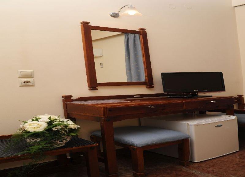 Hotel Elena نافبليو المظهر الخارجي الصورة
